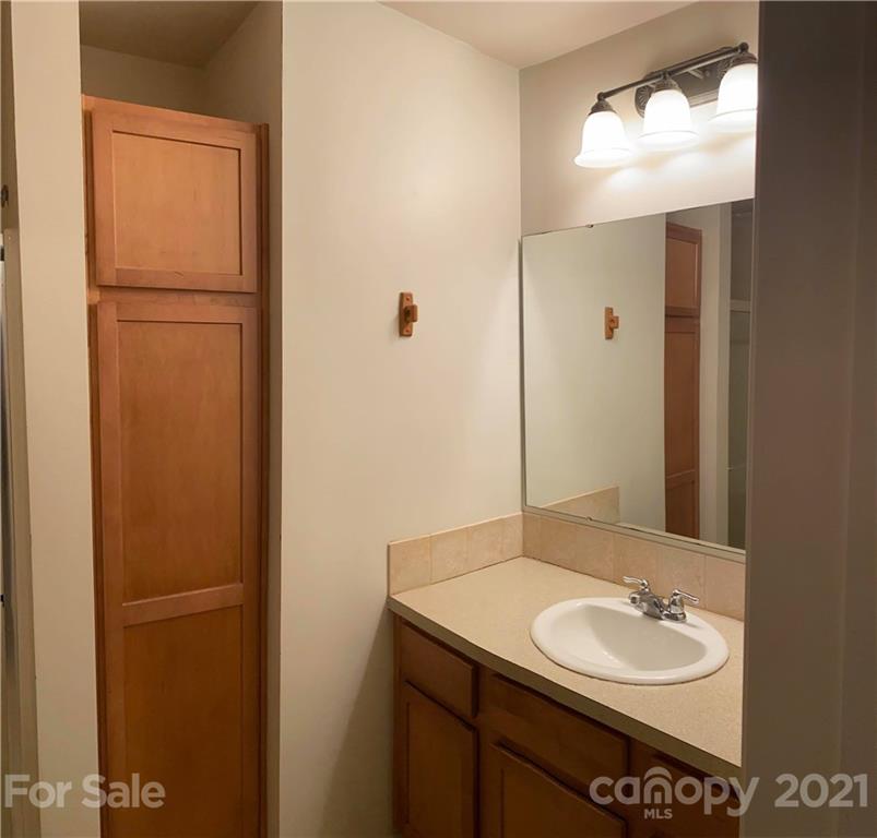3173 Hartland Road Morganton, NC 28655 - Photo 11 of 17 Gallery Image 11