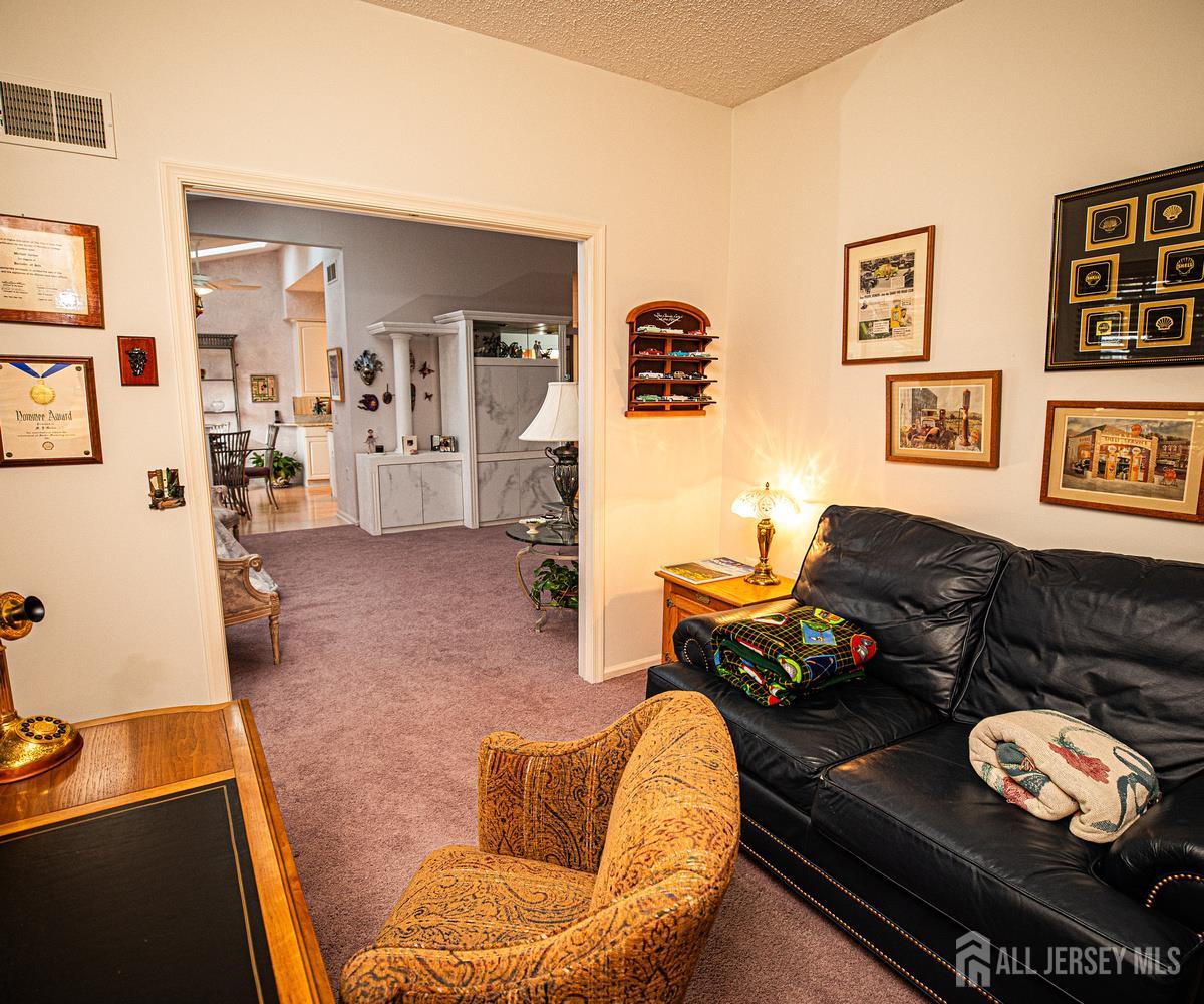 79 Chichester Road Monroe Township, NJ 08831 - Photo 9 of 38 Gallery Image 9