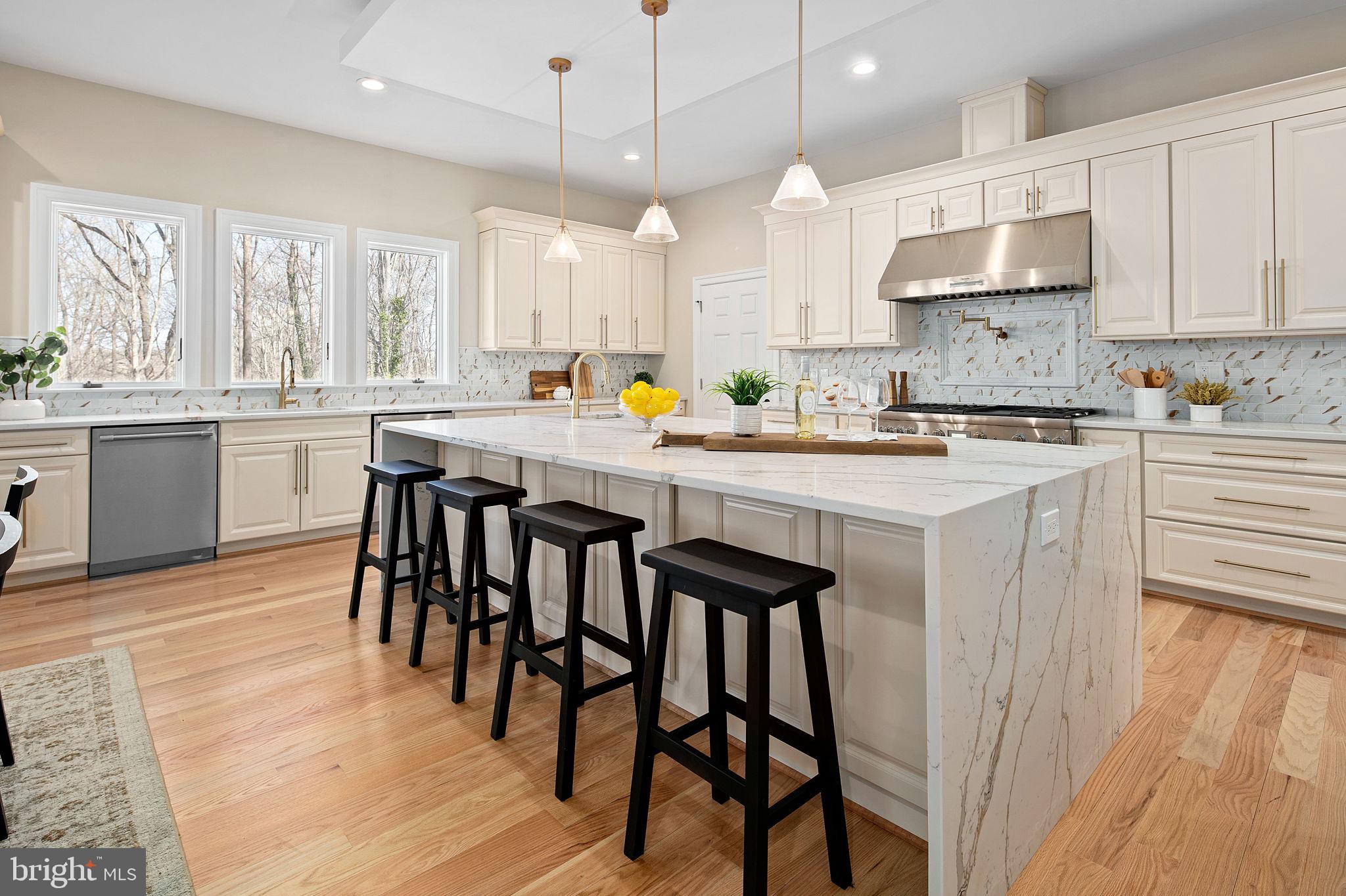 6908 Cherry Lane Annandale, VA 22003 - Photo 13 of 118 Kitchen