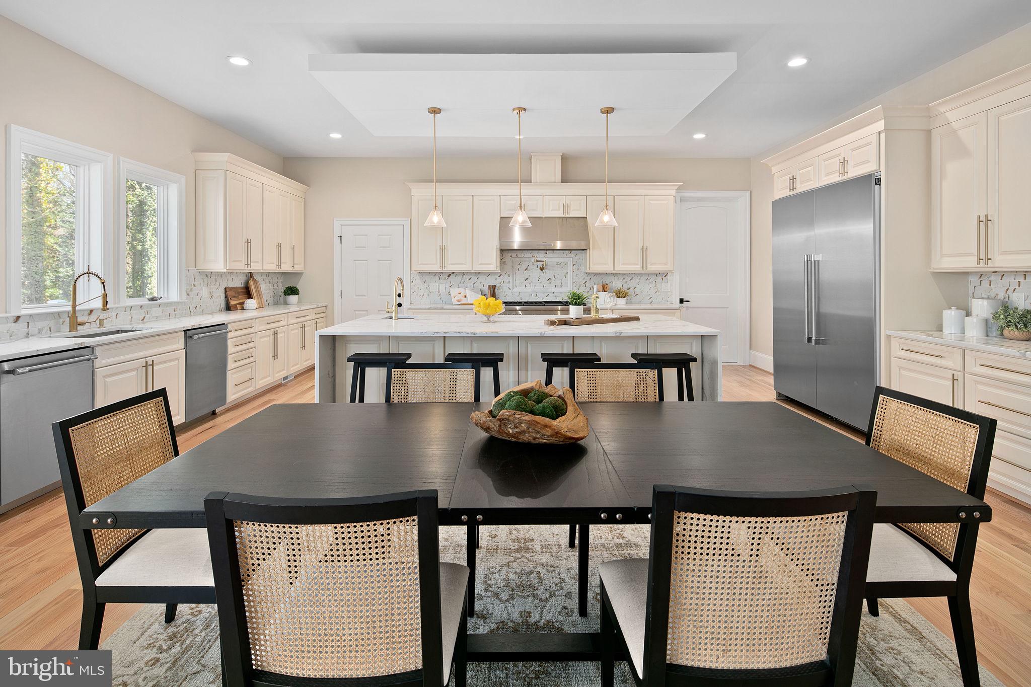 6908 Cherry Lane Annandale, VA 22003 - Photo 17 of 118 Table Space Kitchen