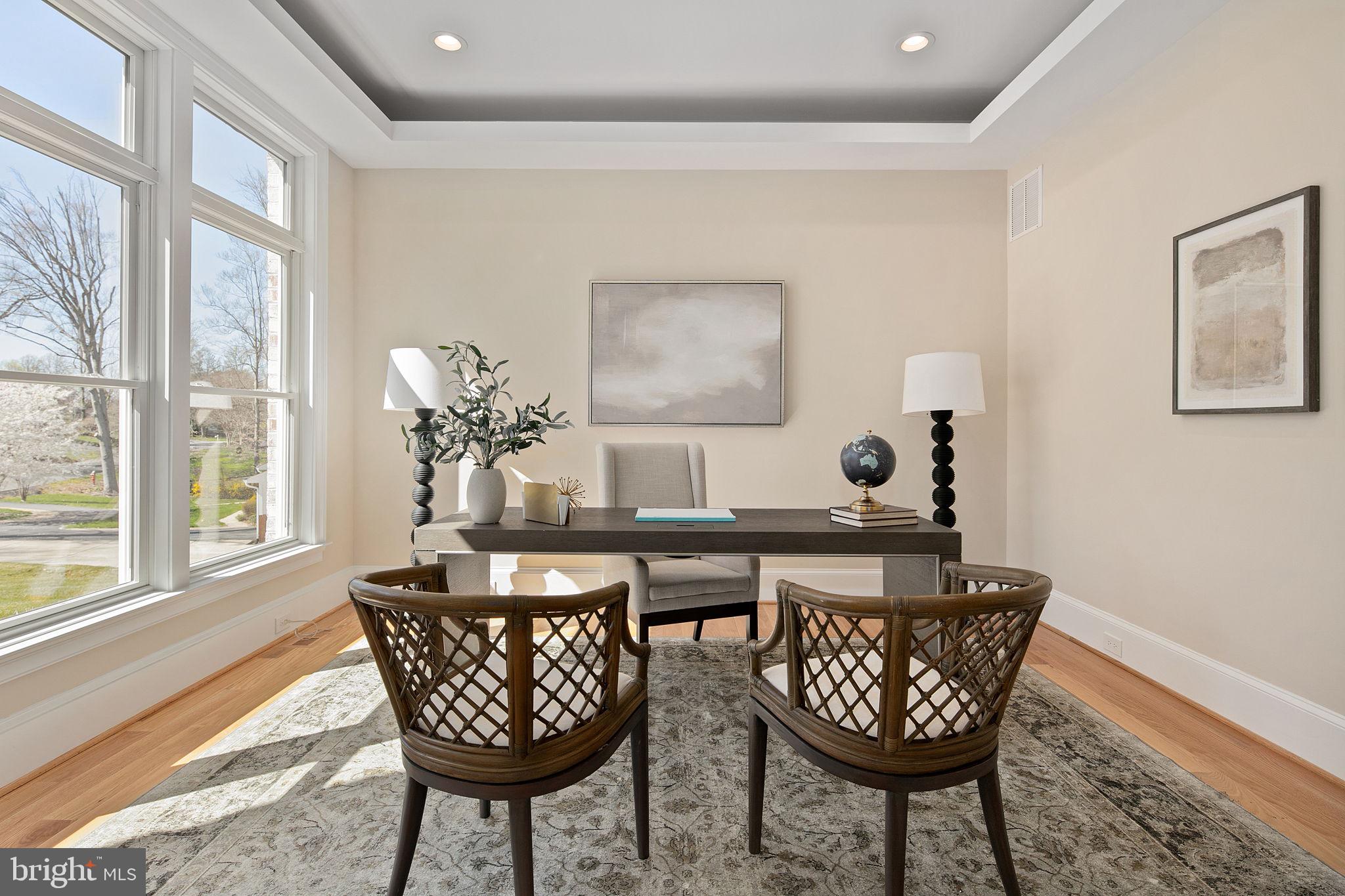 6908 Cherry Lane Annandale, VA 22003 - Photo 39 of 118 Living Room