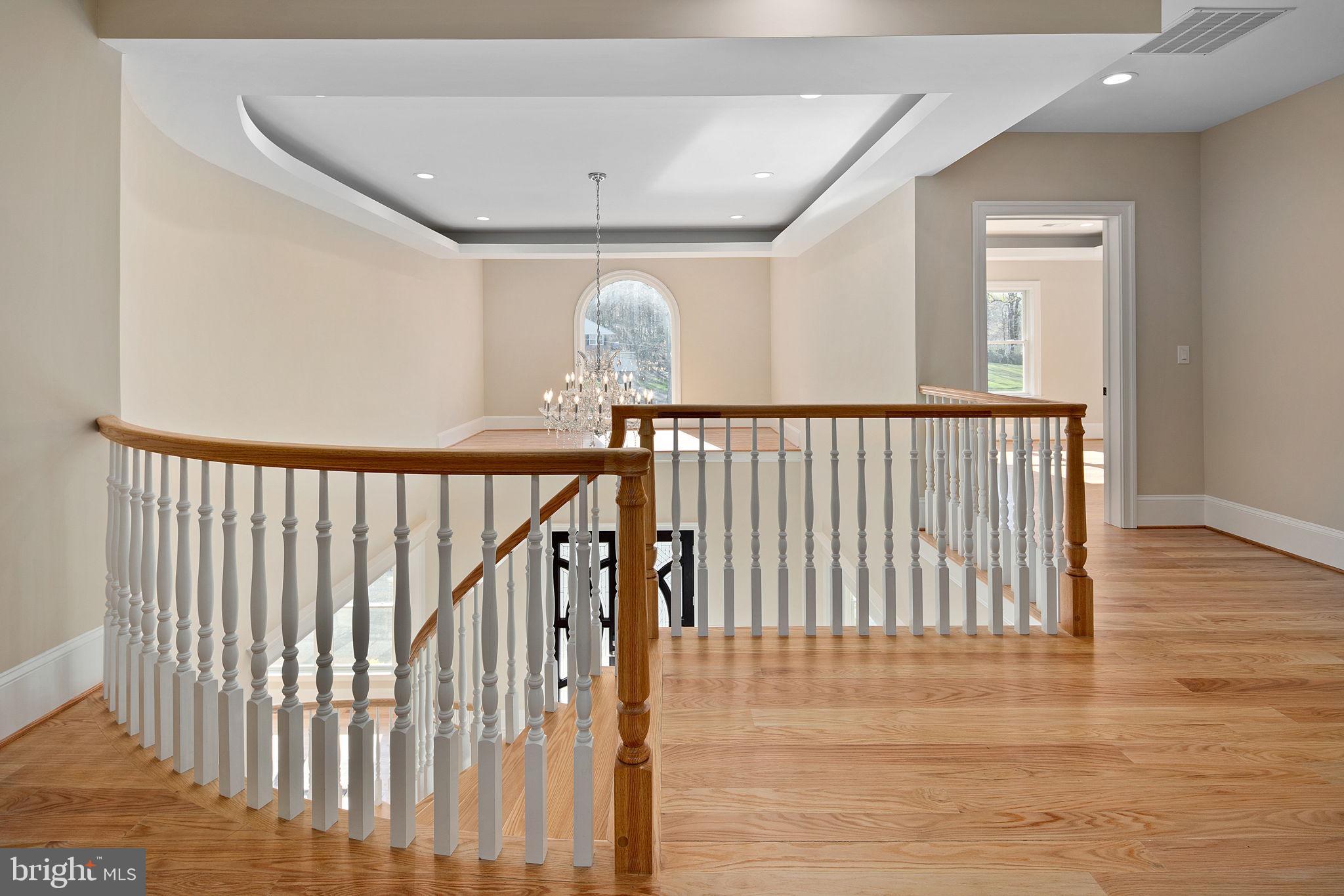 6908 Cherry Lane Annandale, VA 22003 - Photo 55 of 118 Upper Landin