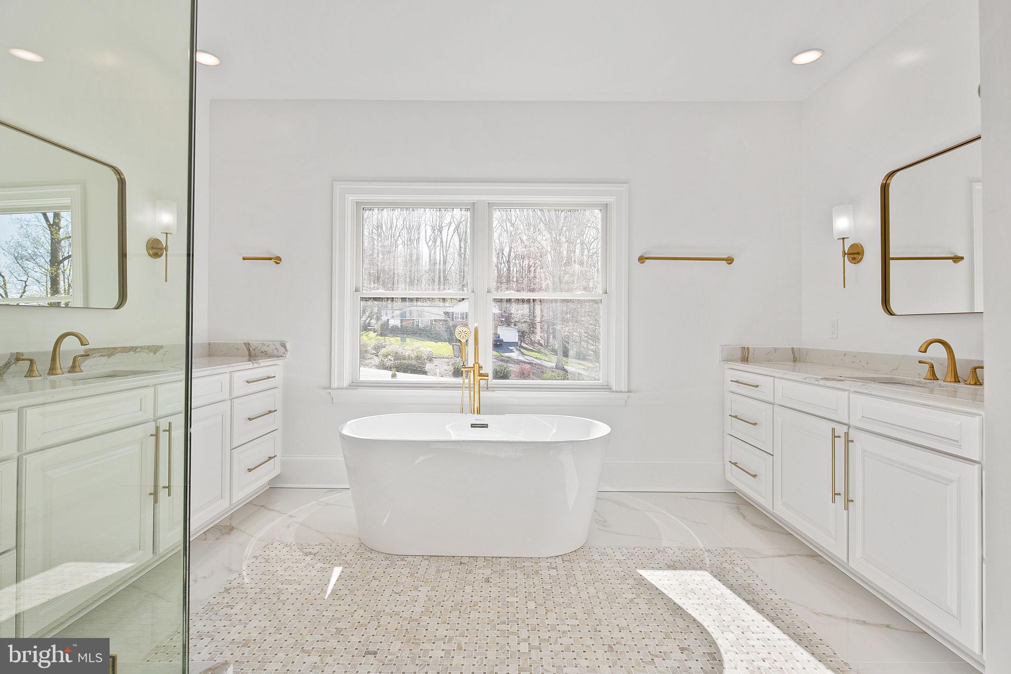 6908 Cherry Lane Annandale, VA 22003 - Photo 60 of 118 Bathroom