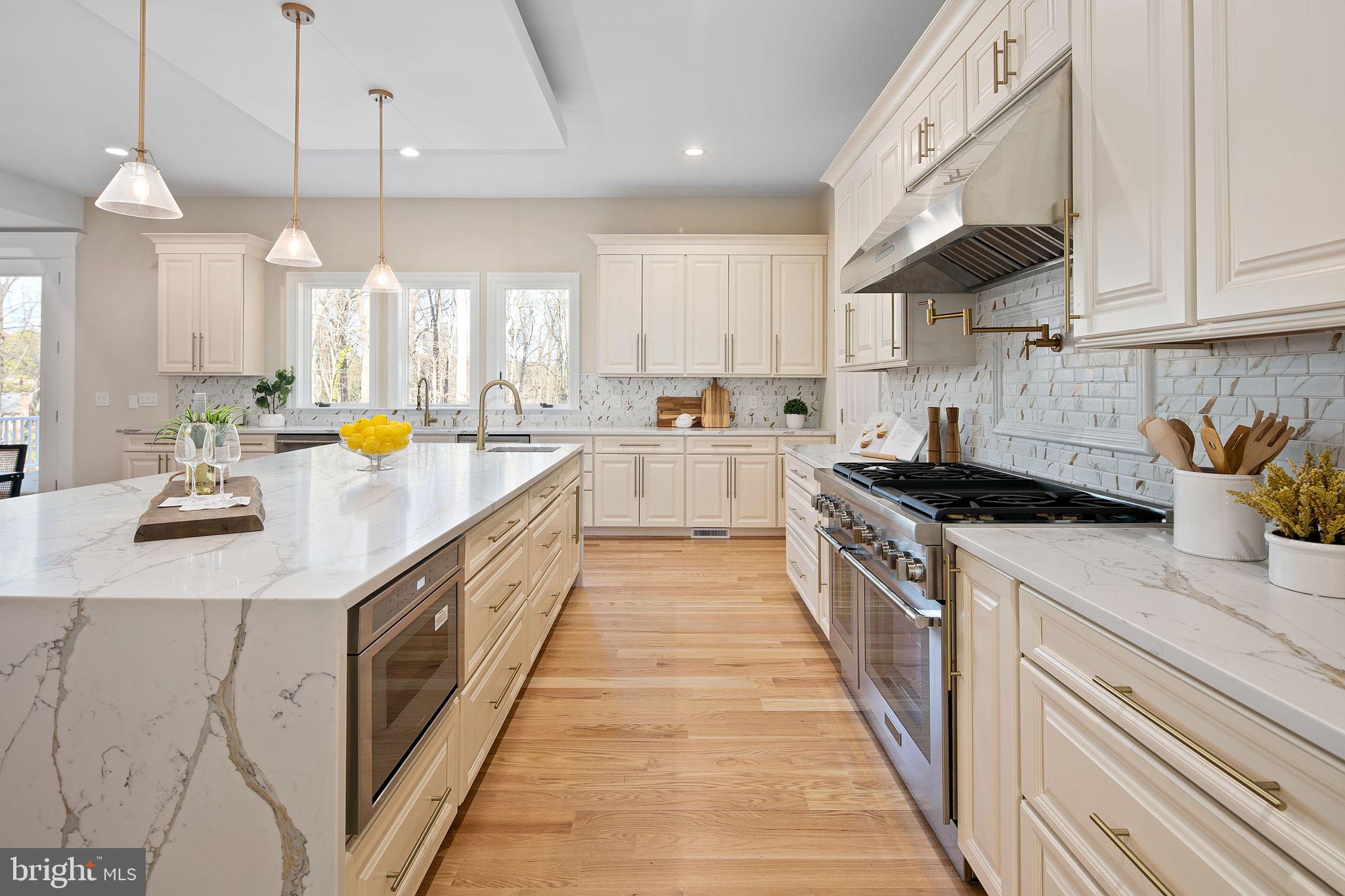 6908 Cherry Lane Annandale, VA 22003 - Photo 8 of 118 Kitchen