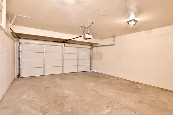 $1,825 | 2114 East Dragoon Avenue, Mesa, AZ 85204