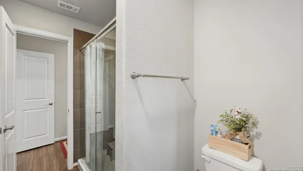 $2,350 | 6370 Tarrant Hill, Schertz, TX 78108
