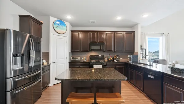 $2,350 | 6370 Tarrant Hill, Schertz, TX 78108