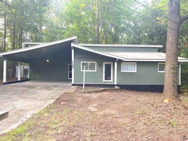 $1,350 | 1199 Runnymede Lane, Macon, GA 31220