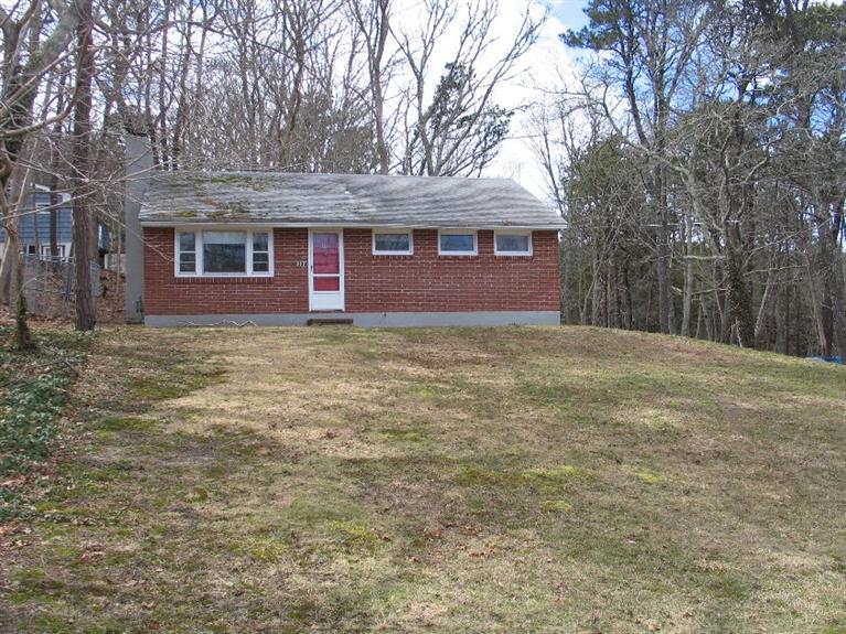 300 South Orleans Road Orleans, MA 02653 - Photo 3 of 9 Gallery Image 3