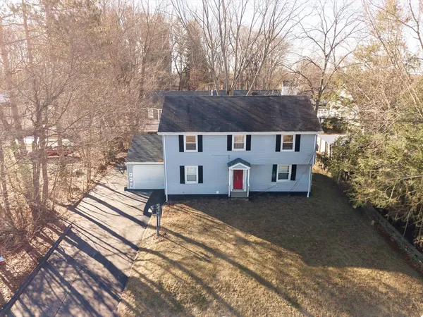 $2,100 | 48 Ray Street, Unit 2, Webster, MA 01570