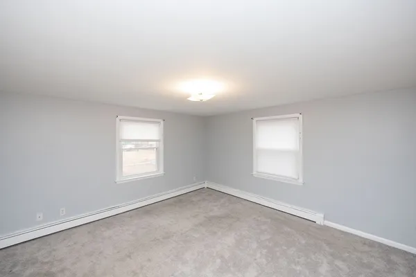 $2,100 | 48 Ray Street, Unit 2, Webster, MA 01570