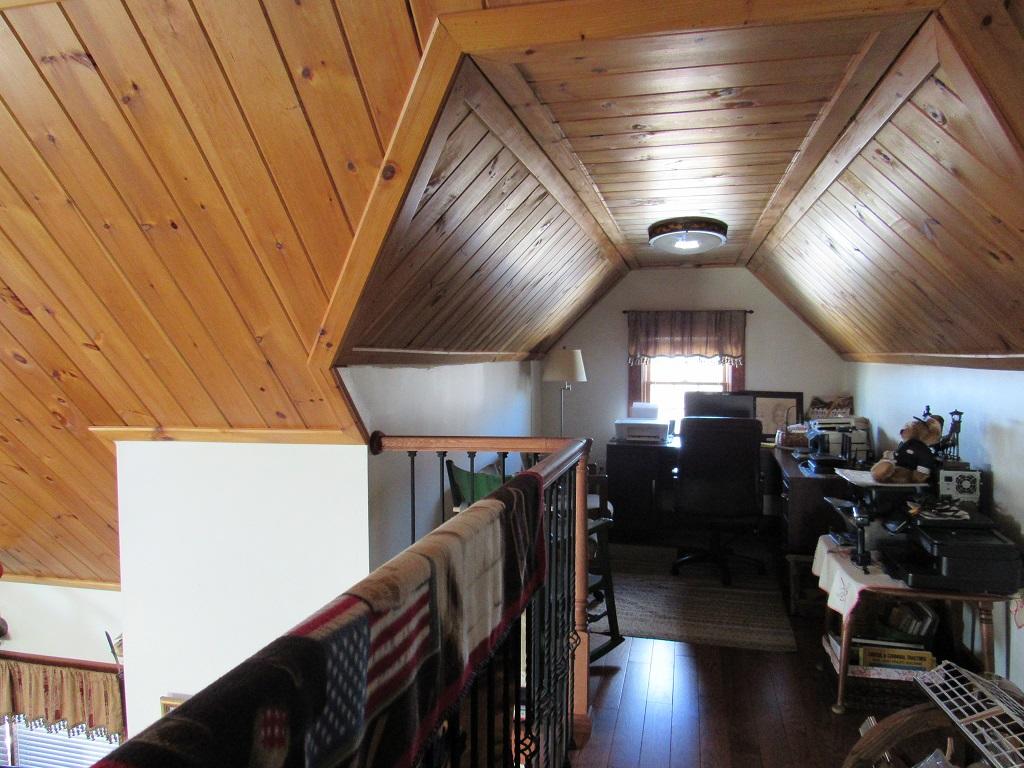 650 Hunter Road Unity, ME 04988 - Photo 21 of 29 Uptairs Office