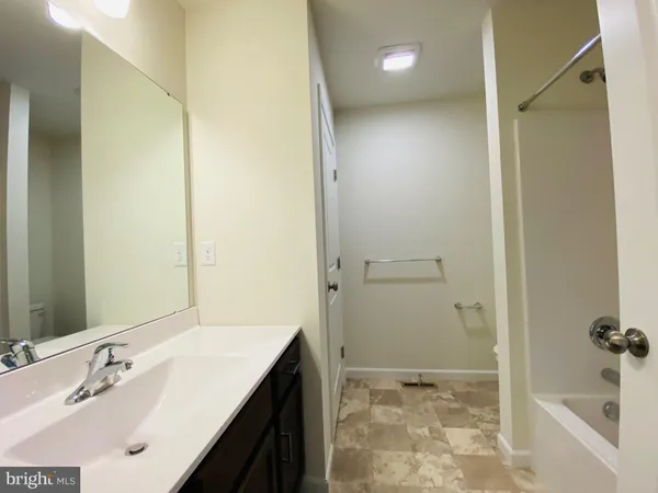 $2,375 | 1009 Blackstone Run, Unit 110, Carlisle, PA 17015