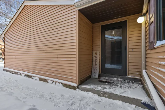 $245,000 | 104 South Drive, Unit B, Circle Pines, MN 55014