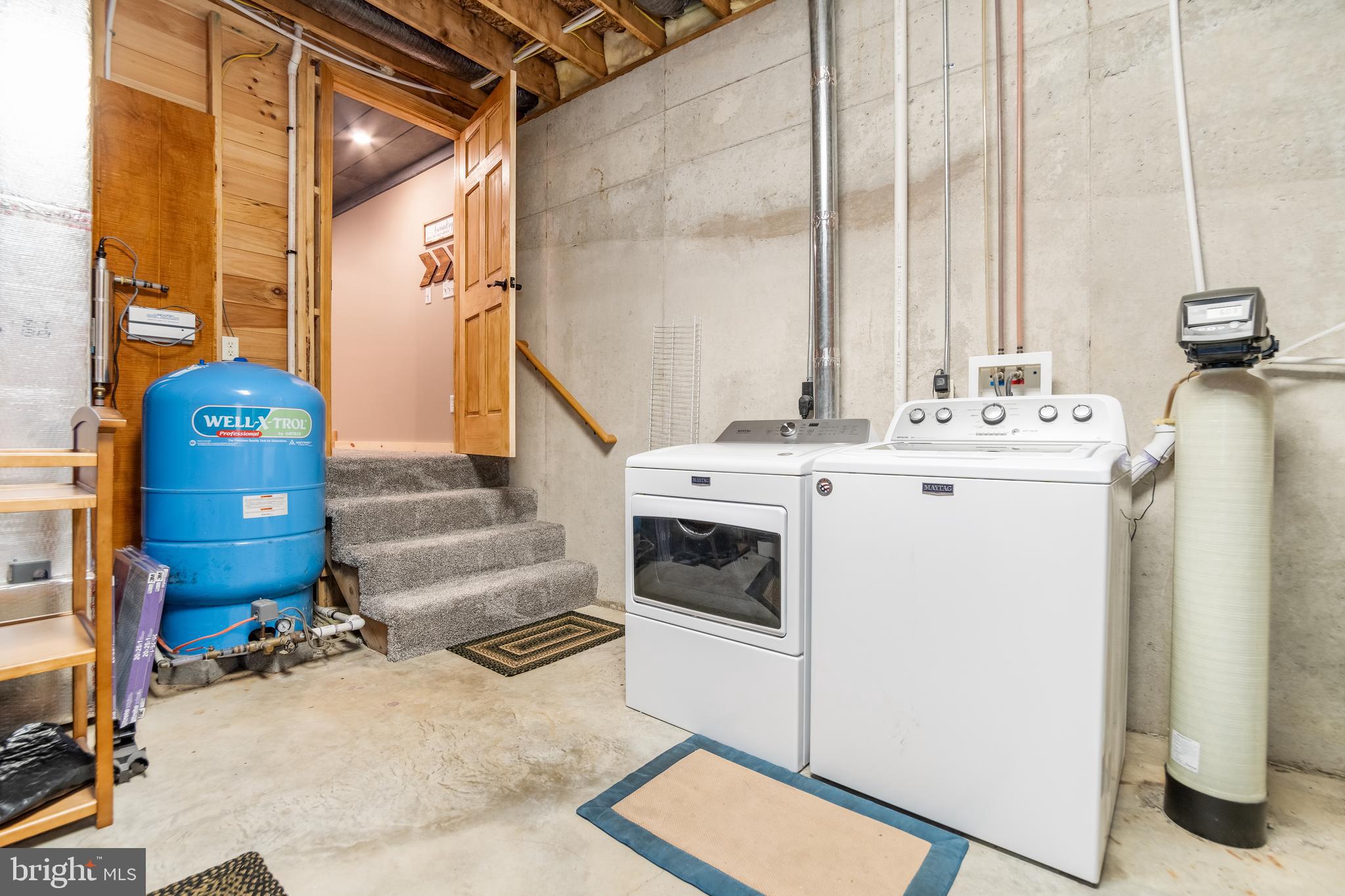 948 Legeer Road Grantsville, MD 21536 - Photo 80 of 94 Lower level - Washer/ Dryer