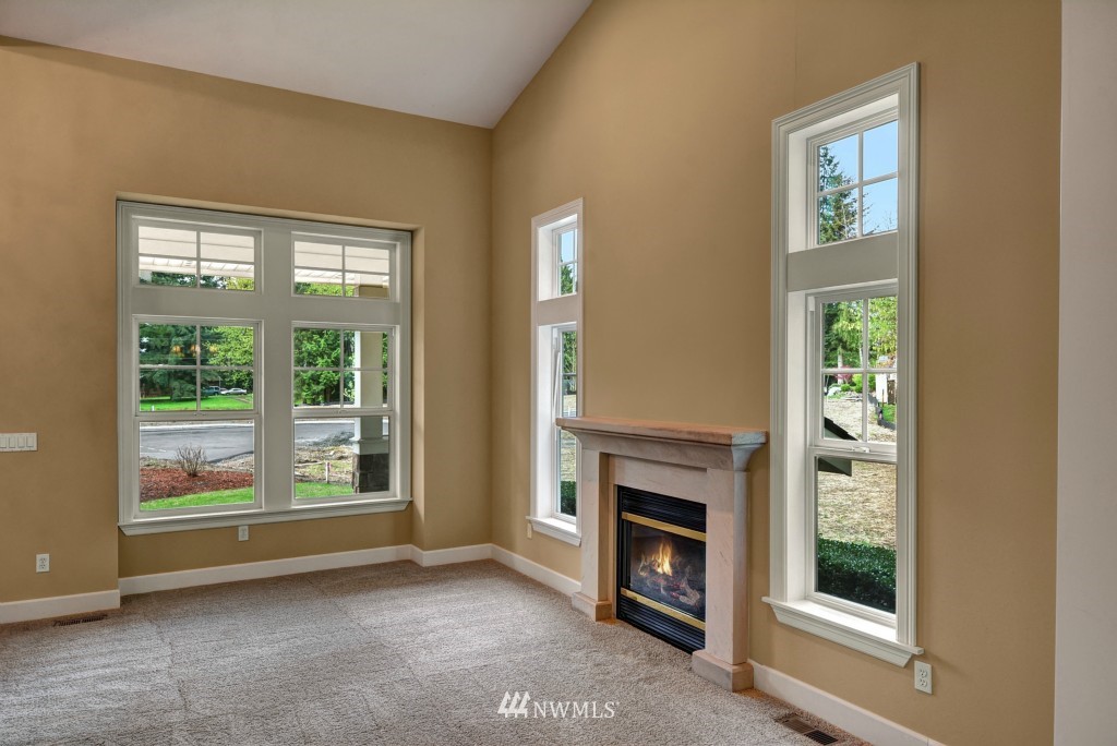 21919 37th Avenue Southeast Bothell, WA 98021 - Photo 3 of 24