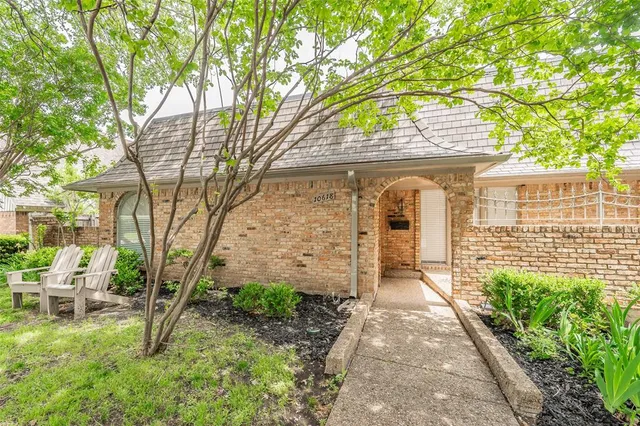 $2,550 | 10618 Ravenscroft Drive, Dallas, TX 75230