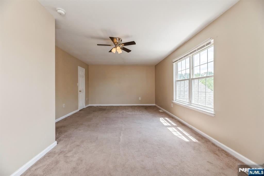 7 Sloop Square Freehold, NJ 07728 - Photo 15 of 30
