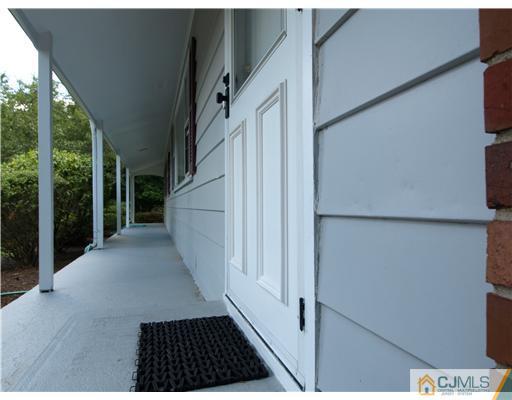 7 Cleveland Road Princeton, NJ 08540 - Photo 4 of 24 a view of a balcony