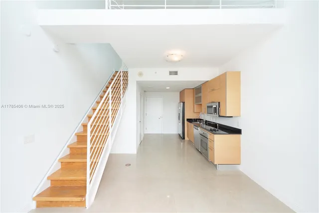 $395,000 | 60 Southwest 13th Street, Unit 2609, Miami, FL 33130