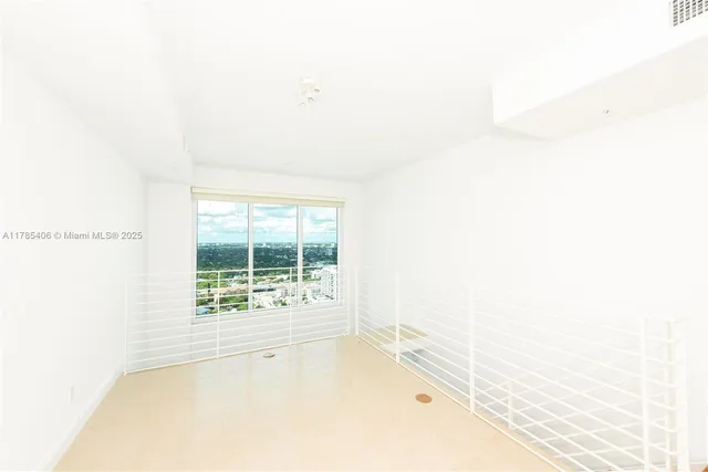 $395,000 | 60 Southwest 13th Street, Unit 2609, Miami, FL 33130