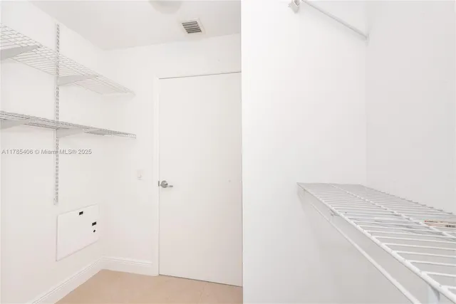 $395,000 | 60 Southwest 13th Street, Unit 2609, Miami, FL 33130