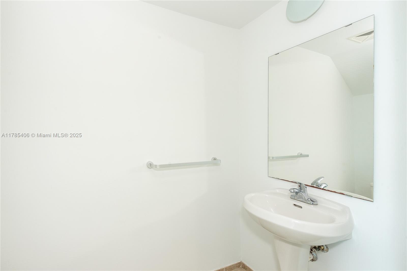 60 Southwest 13th Street, Unit 2609 Miami, FL 33130 - Photo 24 of 33