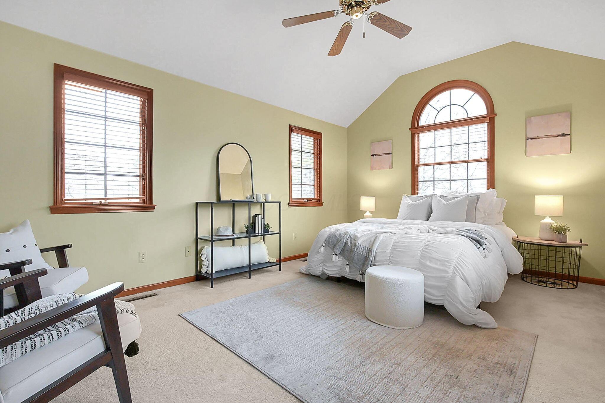 6885 Ravine Circle Columbus, OH 43085 - Photo 20 of 34 Primary Suite