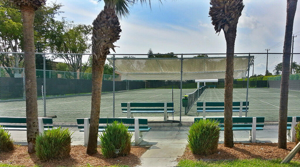 567 Normandy L, Unit 567 Delray Beach, FL 33484 - Photo 34 of 38 409-42