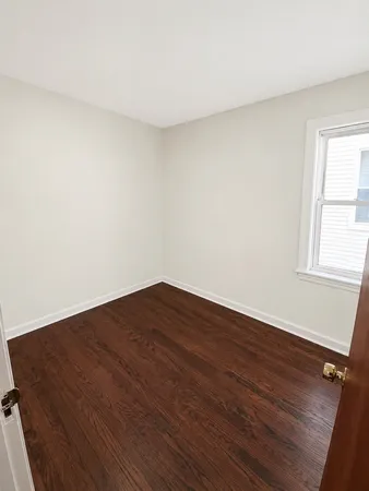 $2,500 | 5518 West Melrose Street, Unit 2, Chicago, IL 60641