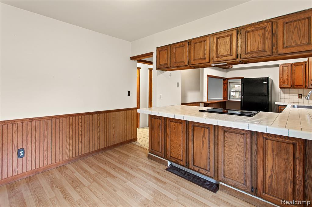 225 West Ridge Street Owosso, MI 48867 - Photo 7 of 46
