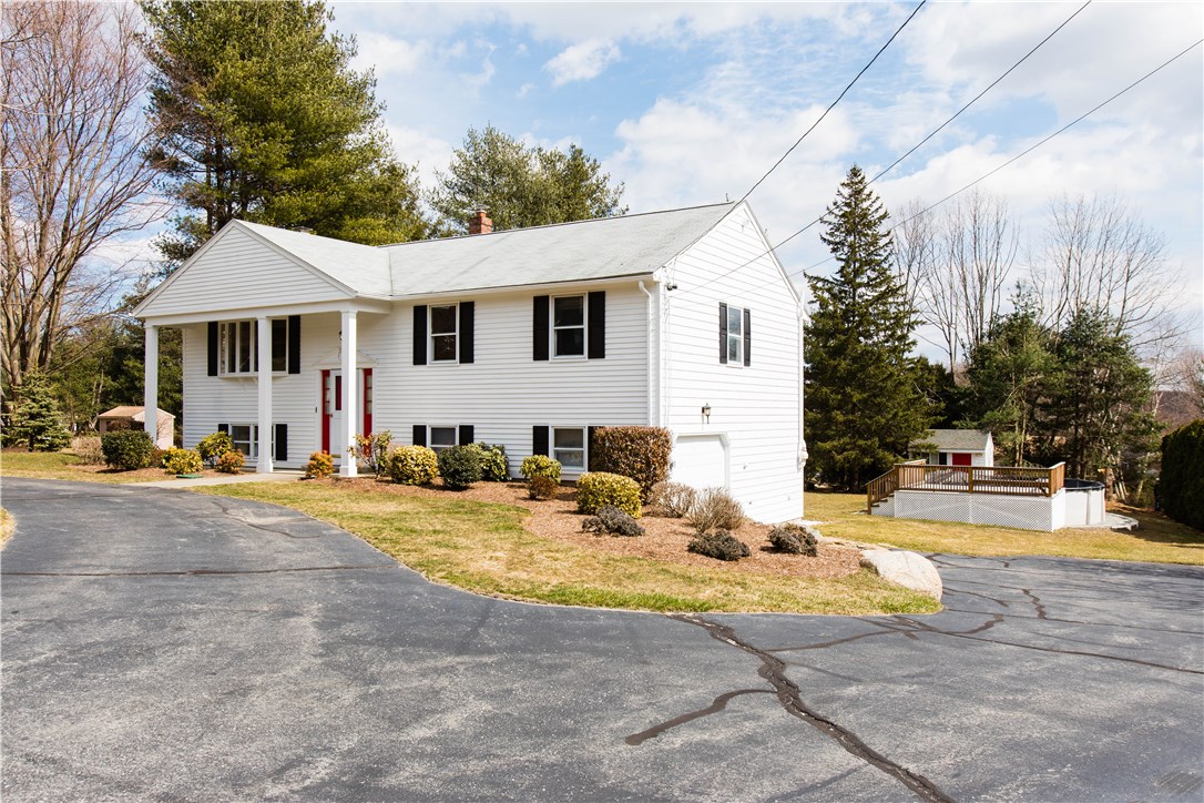 27 Azalea Court Cranston, RI 02921 - Photo 1 of 17 Gallery Image 1