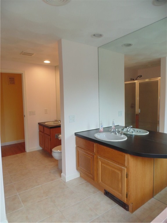 27 Azalea Court Cranston, RI 02921 - Photo 7 of 17 Gallery Image 7