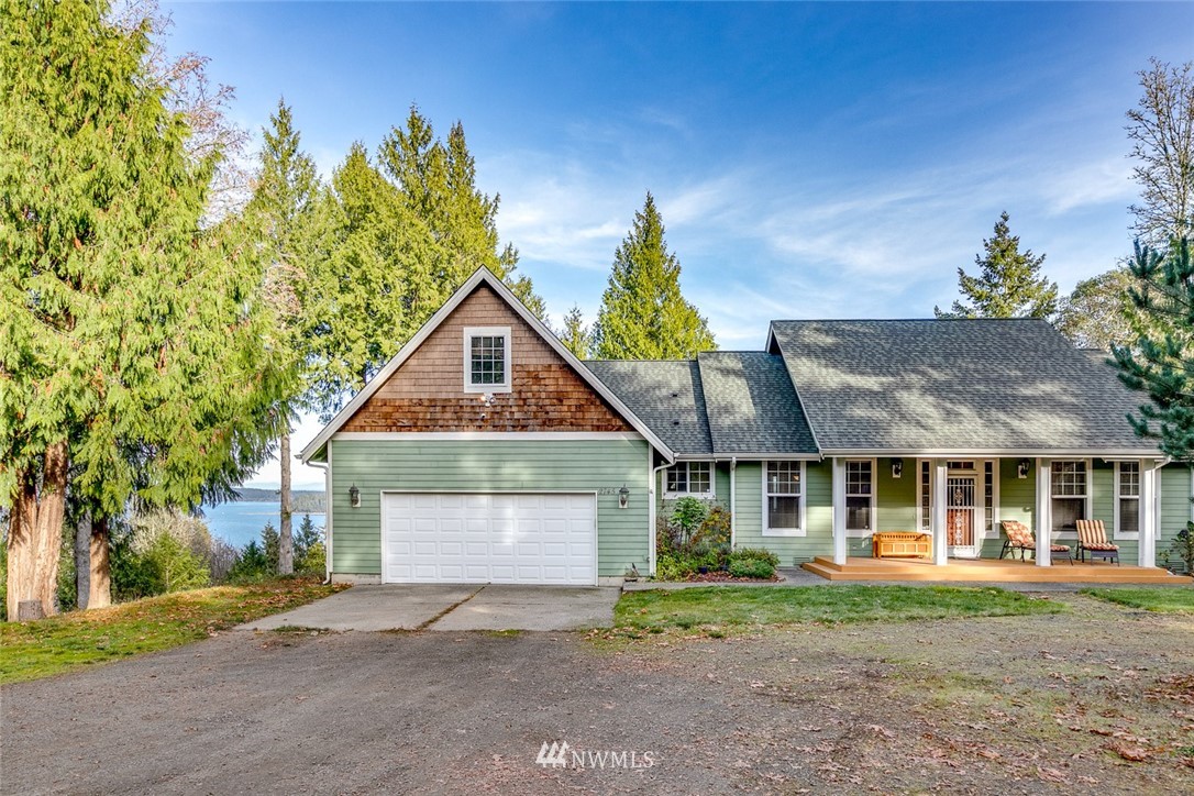2745 Northeast Strand Road Bremerton, WA 98311 - Photo 3 of 25 Gallery Image 3
