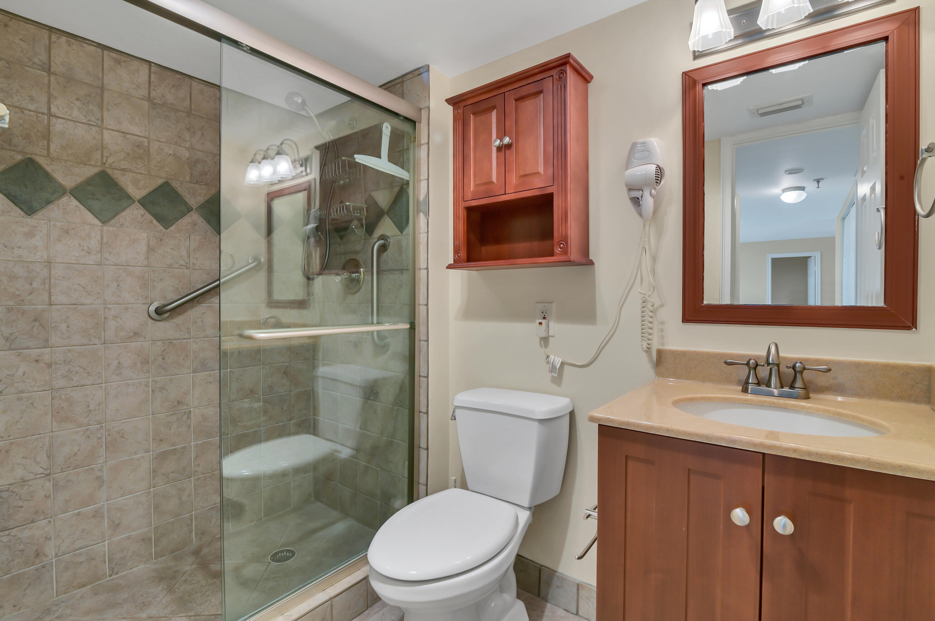 5260 Northwest 2nd Avenue, Unit 301 Boca Raton, FL 33487 - Photo 23 of 39 14 Bath room 01