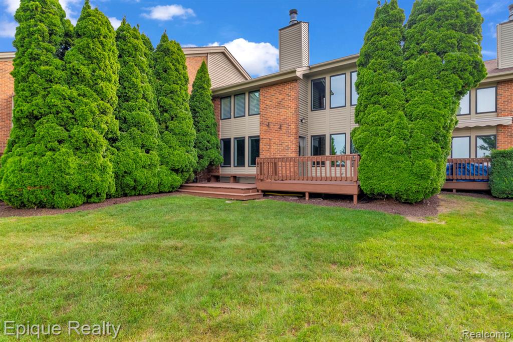 2235 North Long Lake Road Fenton, MI 48430 - Photo 43 of 49