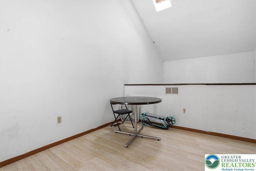 3301 Windermere Drive Bushkill, PA 18324 - Photo 27 of 93