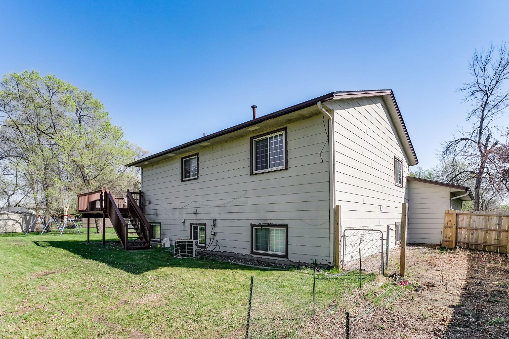 7637 Fairfield Road Brooklyn Park, MN 55444 - Photo 27 of 36