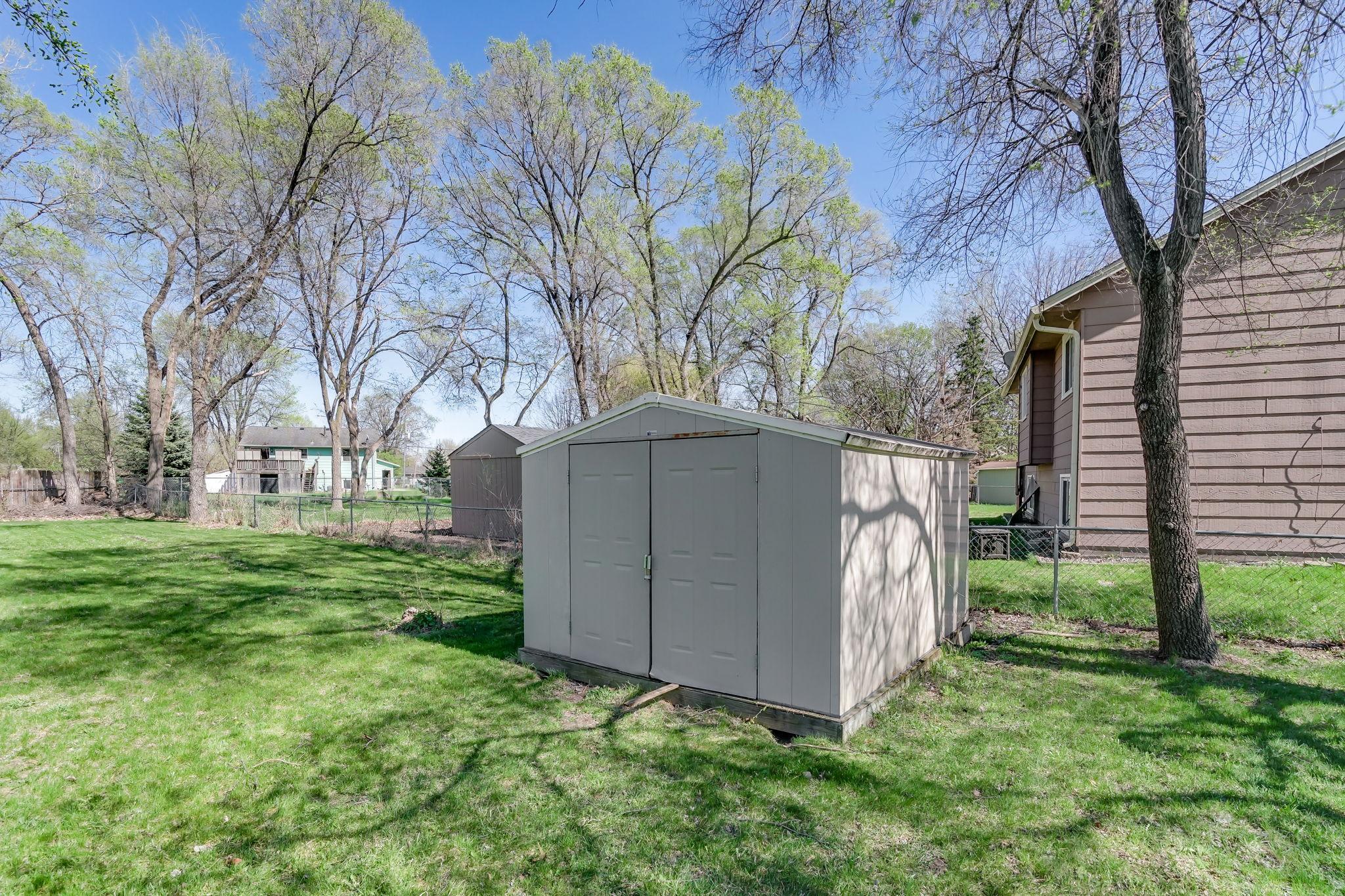 7637 Fairfield Road Brooklyn Park, MN 55444 - Photo 29 of 36