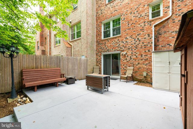 $548,000 | 9446 Park Hunt Court, Springfield, VA 22153