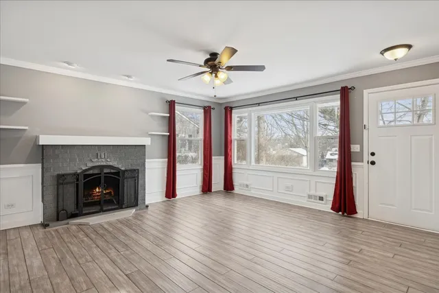 $325,000 | 215 Indian Trail, Lake In The Hills, IL 60156