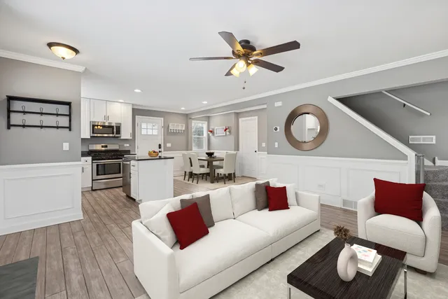 $325,000 | 215 Indian Trail, Lake In The Hills, IL 60156