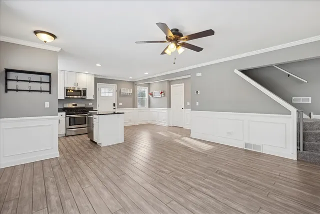 $325,000 | 215 Indian Trail, Lake In The Hills, IL 60156