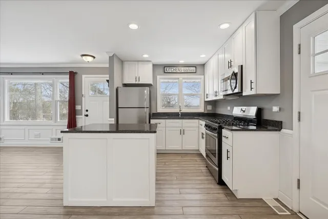 $325,000 | 215 Indian Trail, Lake In The Hills, IL 60156