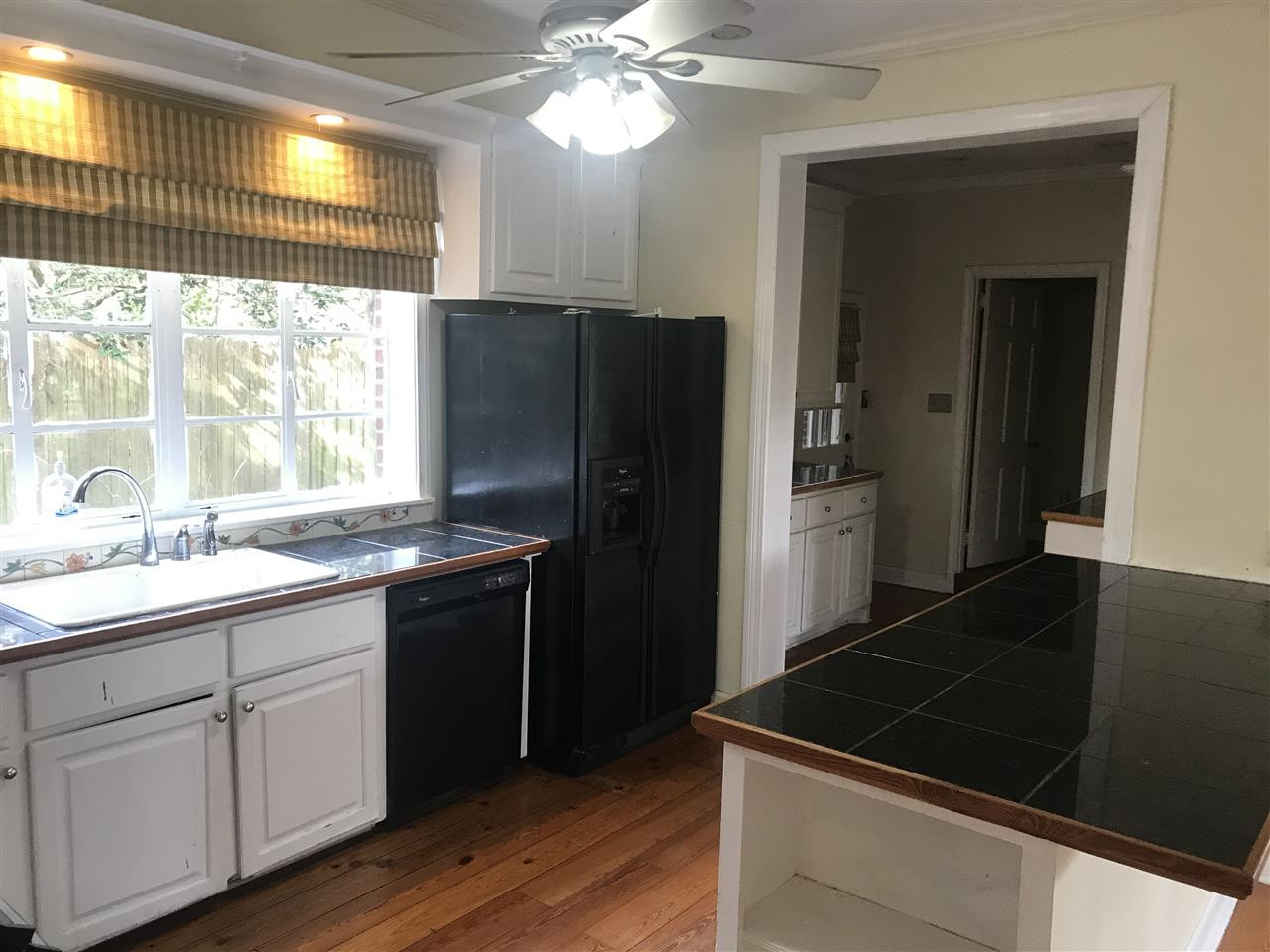 1076 Avondale Street Jackson, MS 39216 - Photo 11 of 26 Photo 12