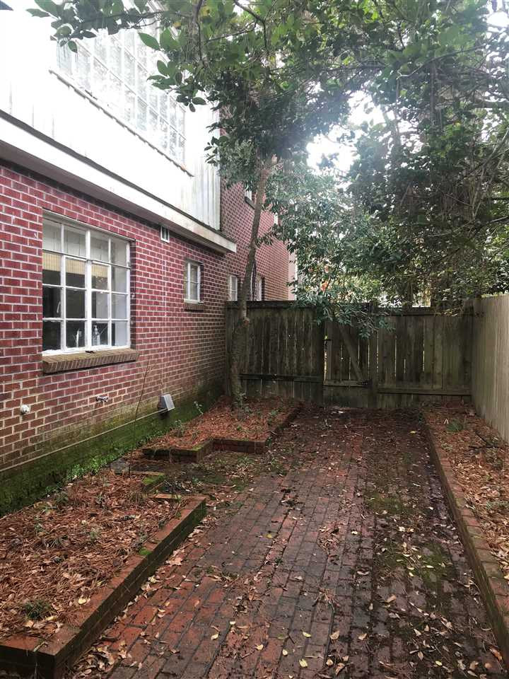 1076 Avondale Street Jackson, MS 39216 - Photo 14 of 26 Photo 15