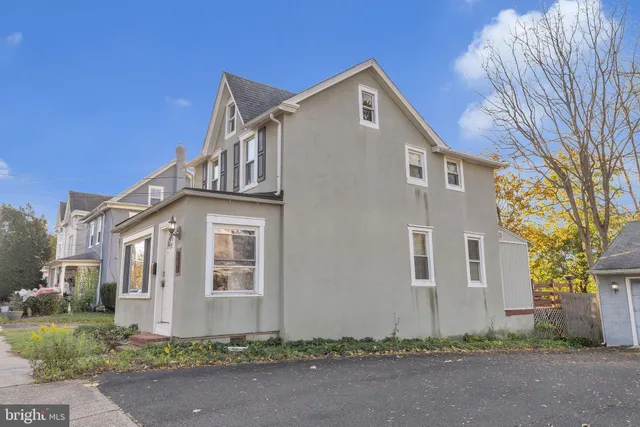 $349,900 | 110 Washington Avenue, North Wales, PA 19454