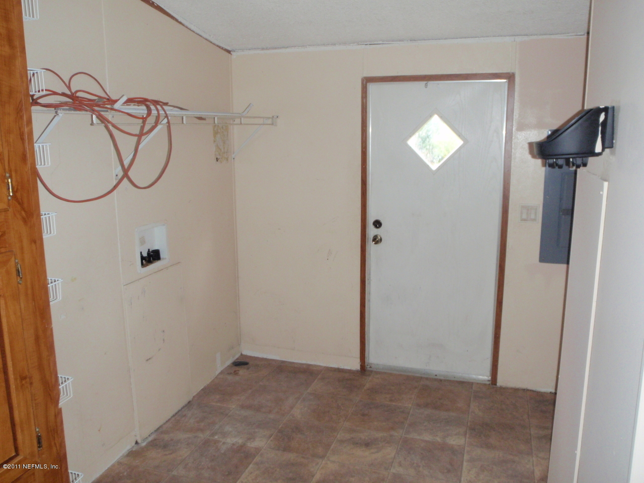 5382 Carter Spencer Road Middleburg, FL 32068 - Photo 8 of 13 Laundry Room