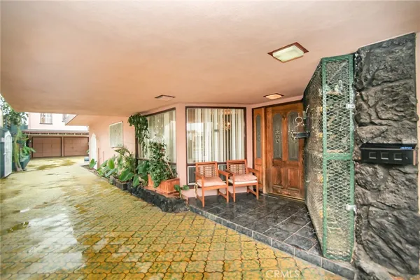 $988,000 | 3241 Santa Ana Street, Huntington Park, CA 90255
