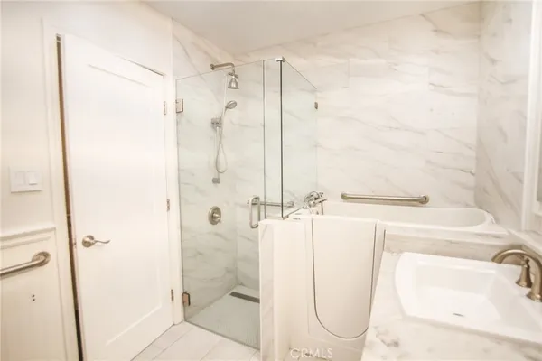 $988,000 | 3241 Santa Ana Street, Huntington Park, CA 90255
